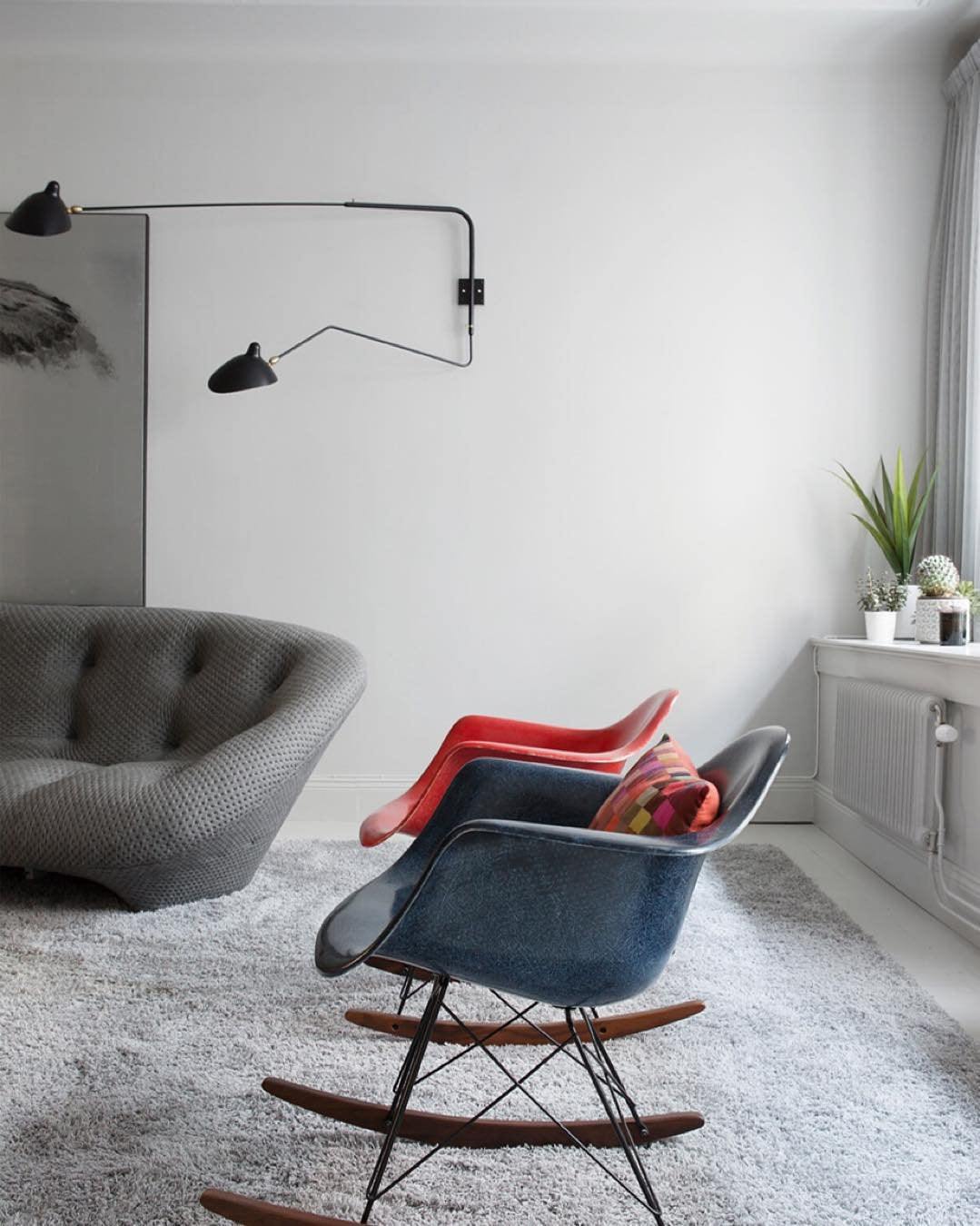 Modern Adjustable Wall Lamp with Rotating Shade