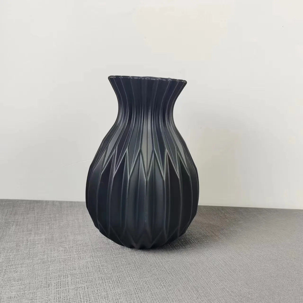 Modern Plastic Flower Vase - 4 Inch Contemporary Design