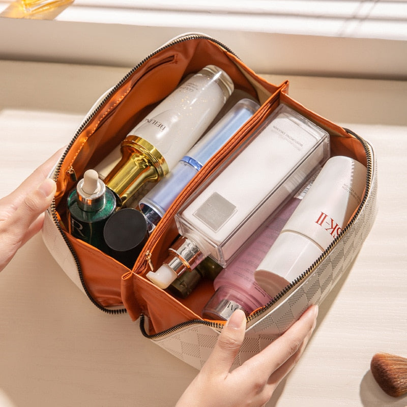 Luxury Checkered PU Leather Cosmetic Bag