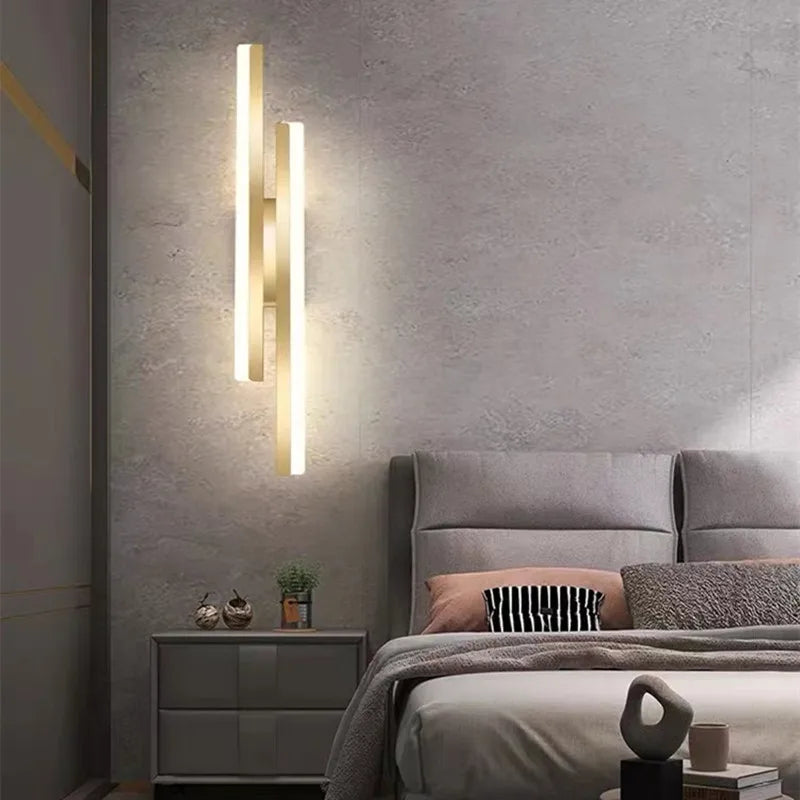 Minimalist Modern LED Wall Light - Elegant Acrylic and Metal Design