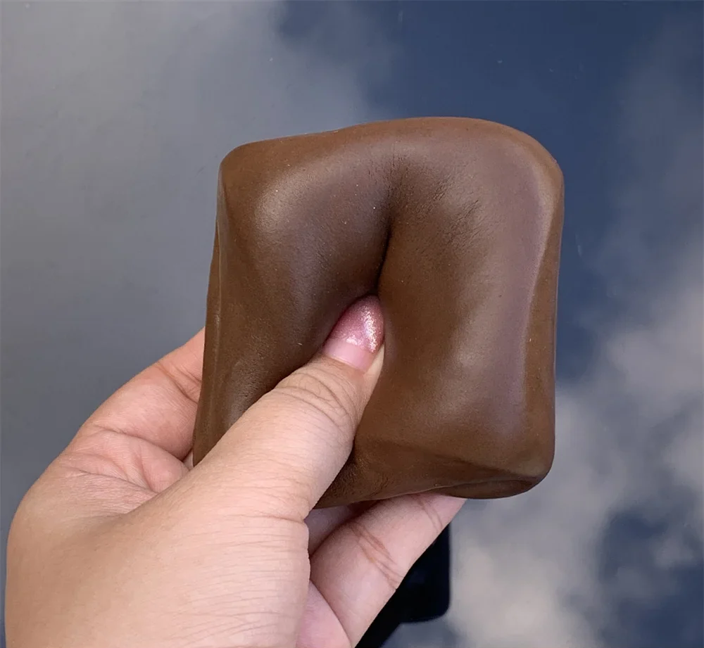 Slow-Rebound Squishy Bread Roll Toy