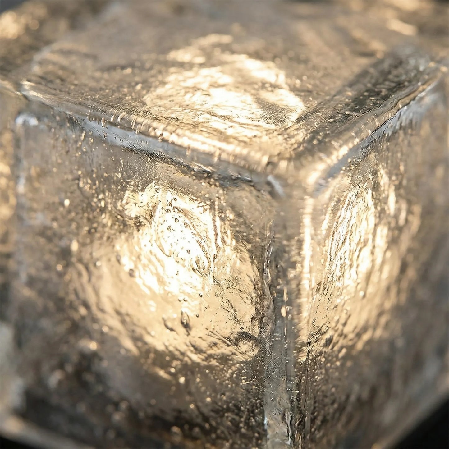 Solar-Powered Ice Cube Garden Lamp with Automatic Dusk Lighting