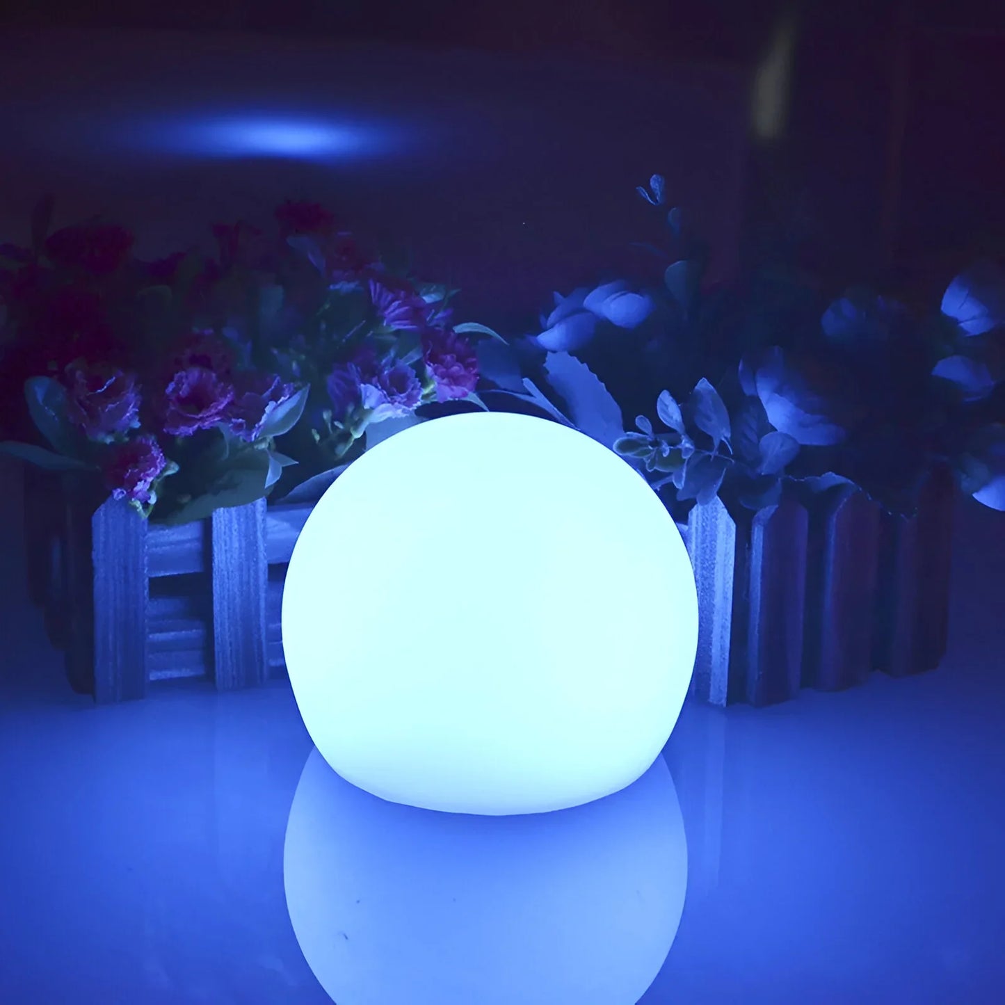 Weatherproof Color-Changing Wireless Garden Light