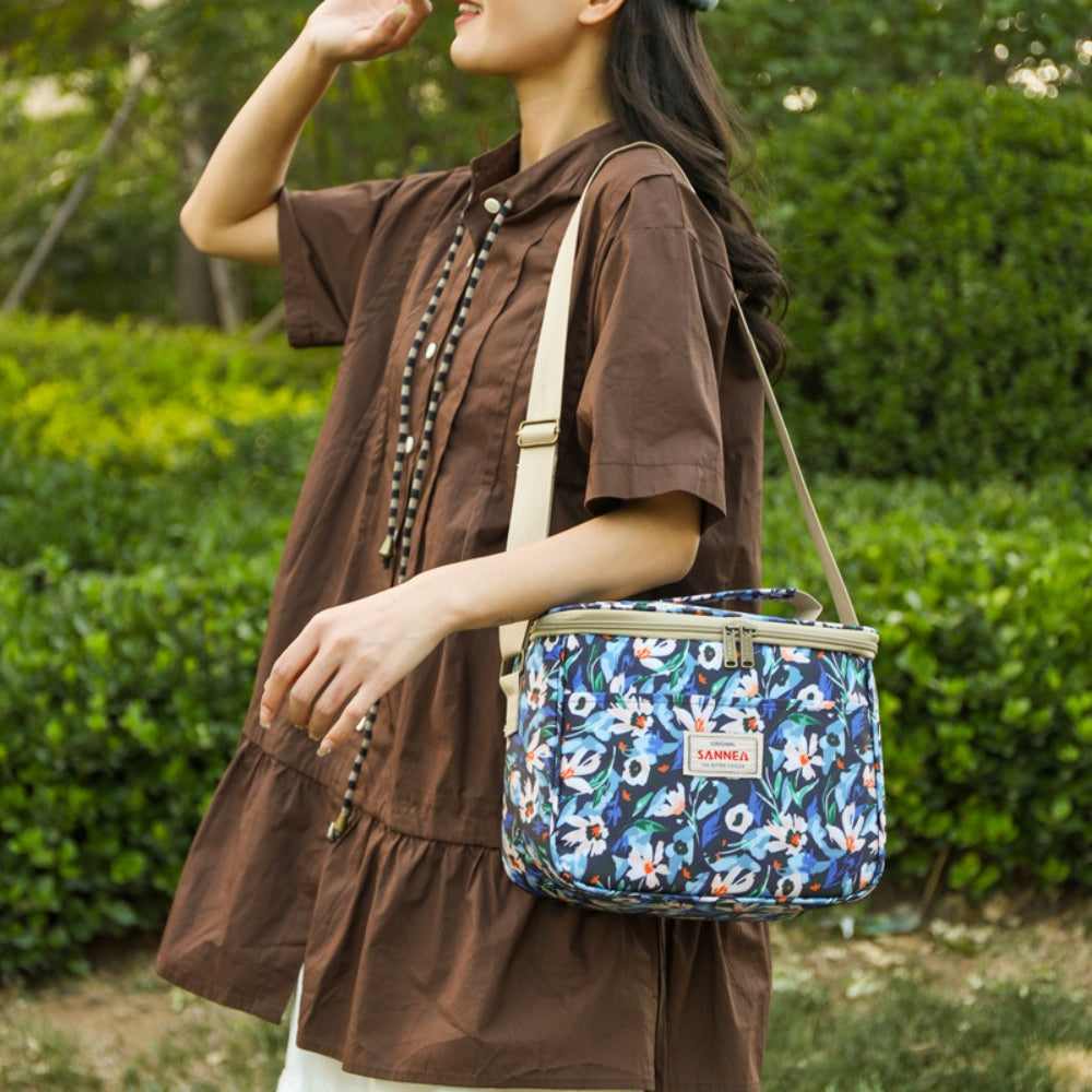 Insulated Retro Floral Picnic Lunch Bag