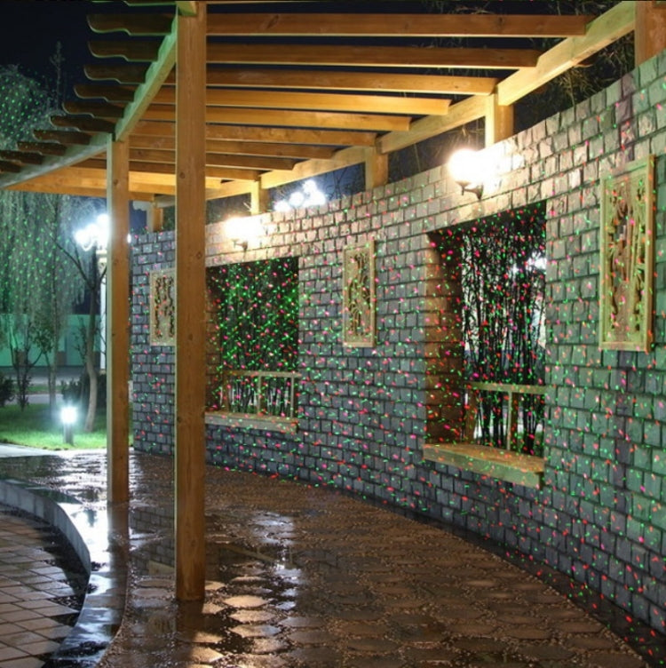 Remote Control Waterproof Laser Light Projector for Garden Decoration - Green and Red Lights