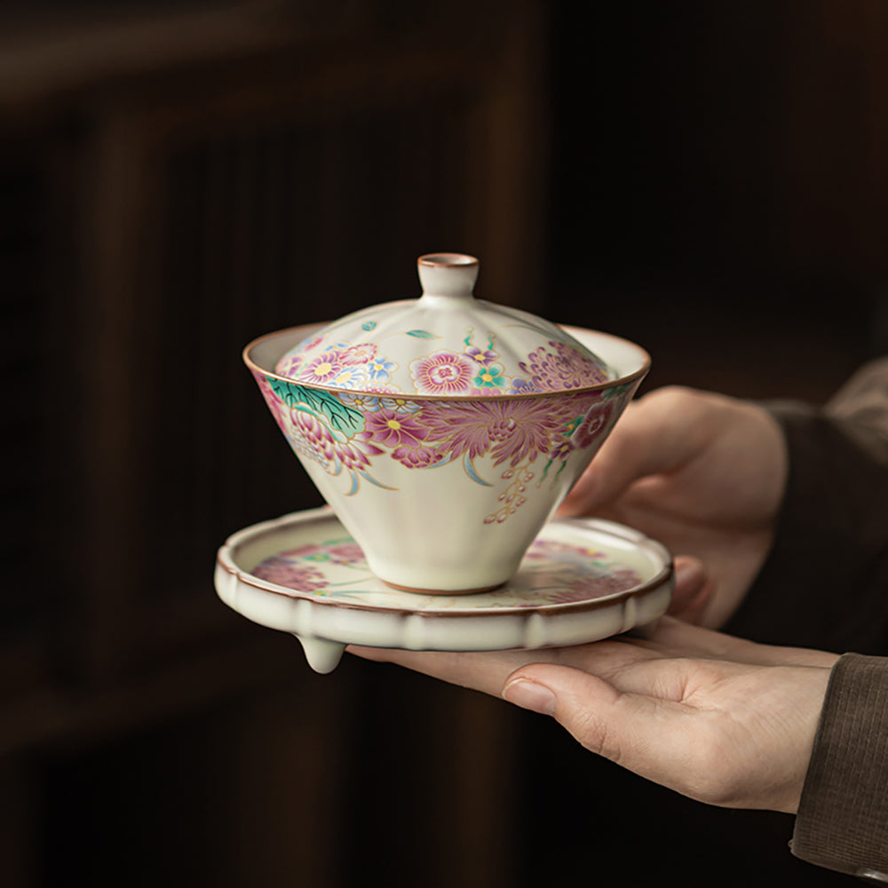 Elegant Ruyao Porcelain Gaiwan with Floral Design
