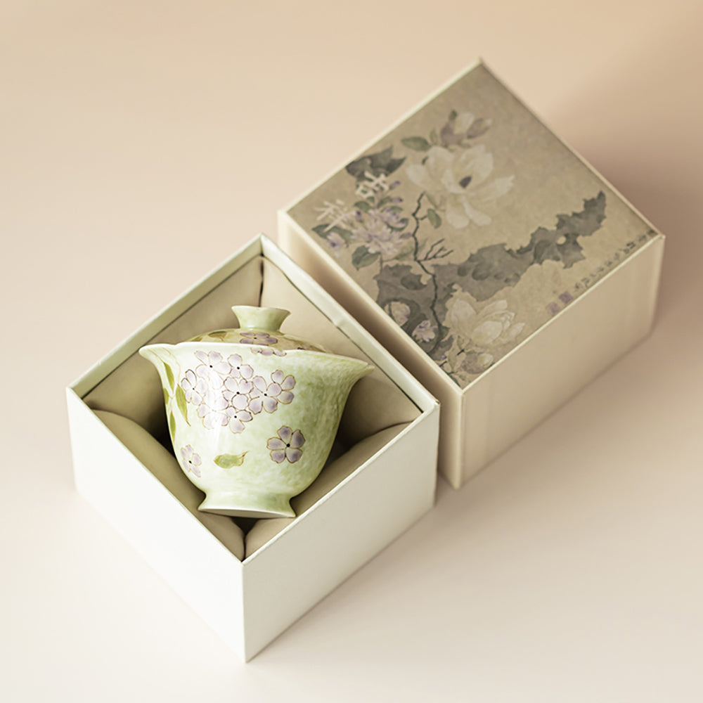Hand-Painted Hydrangea Porcelain Gaiwan with Saucer