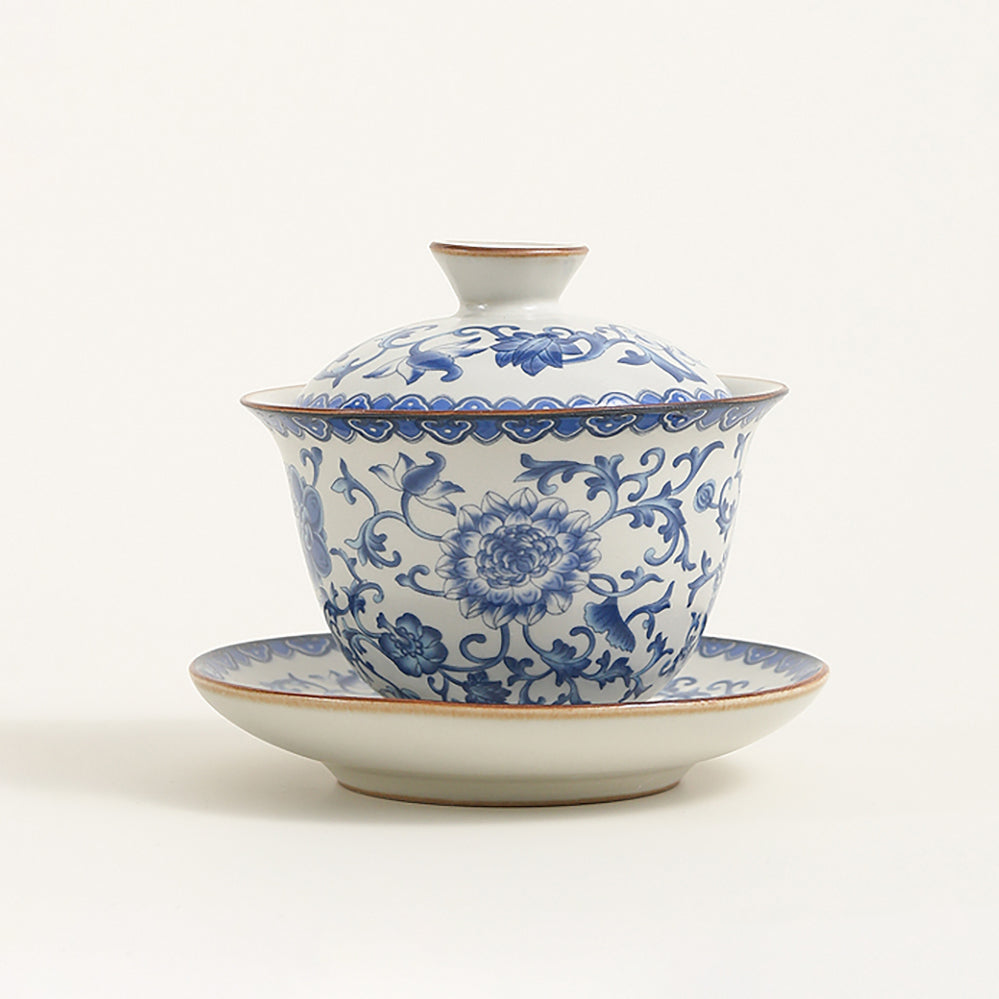 Blue and White Ruyao Porcelain Gaiwan with Twined Vine Design