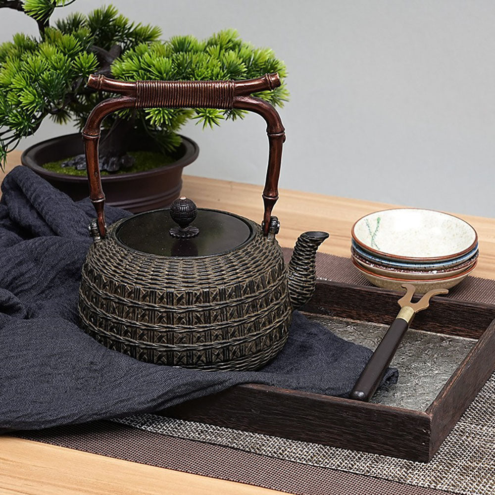 Japanese Bamboo Weaving Cast Iron Teapot 40 oz