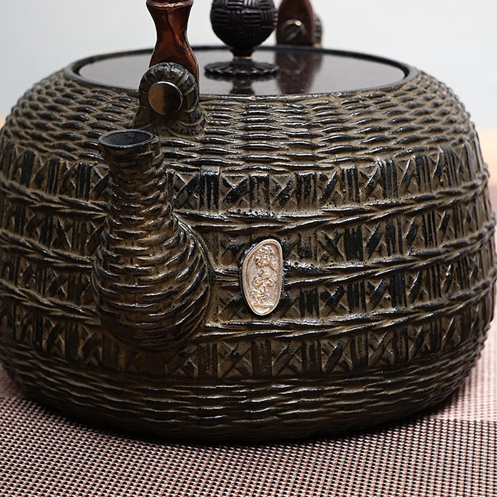 Japanese Bamboo Weaving Cast Iron Teapot 40 oz