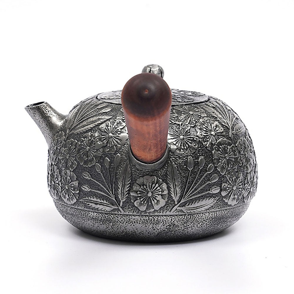 Handmade Japanese Cast Iron Teapot with Wooden Handle