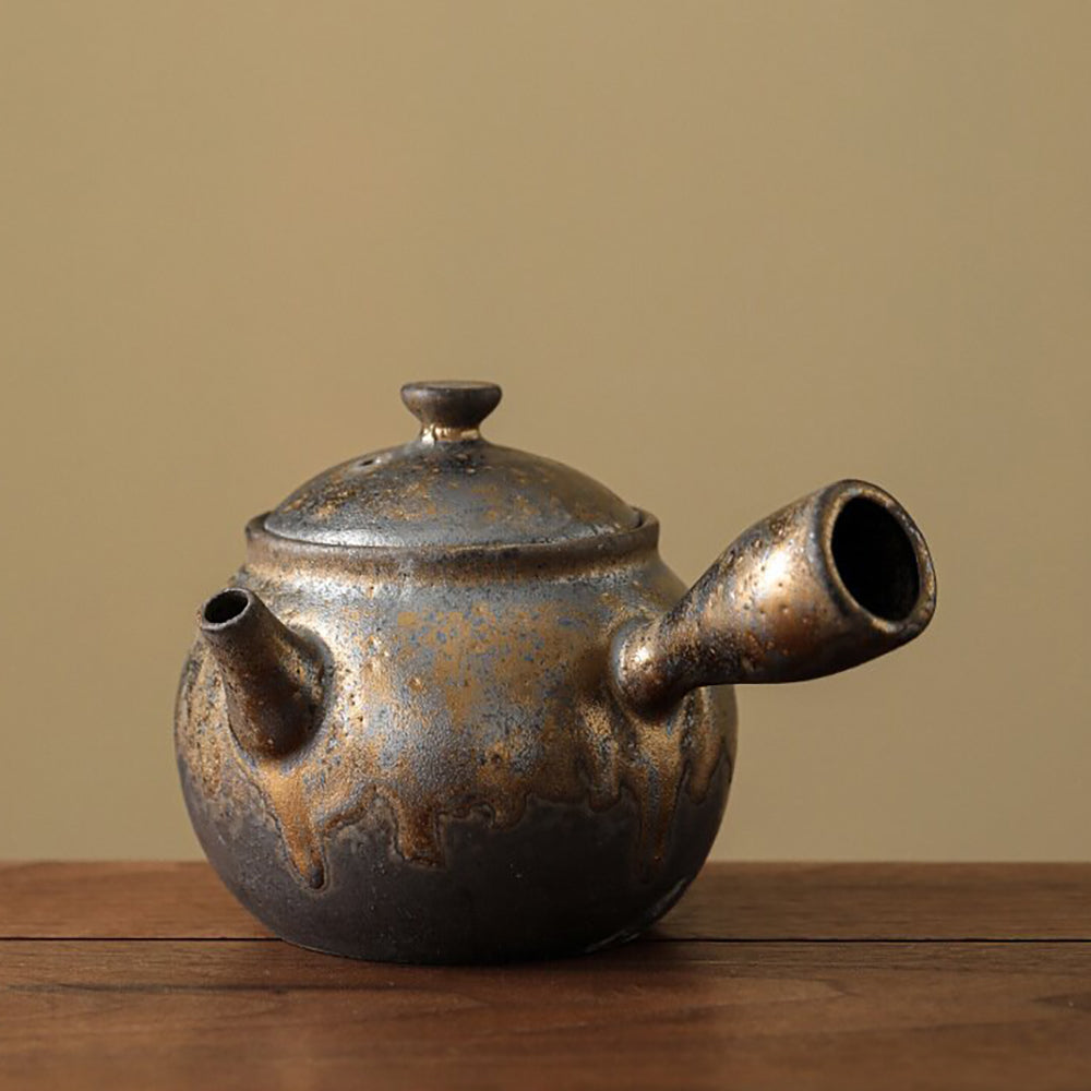 Japanese Gilded Iron Glaze Coarse Pottery Teapot