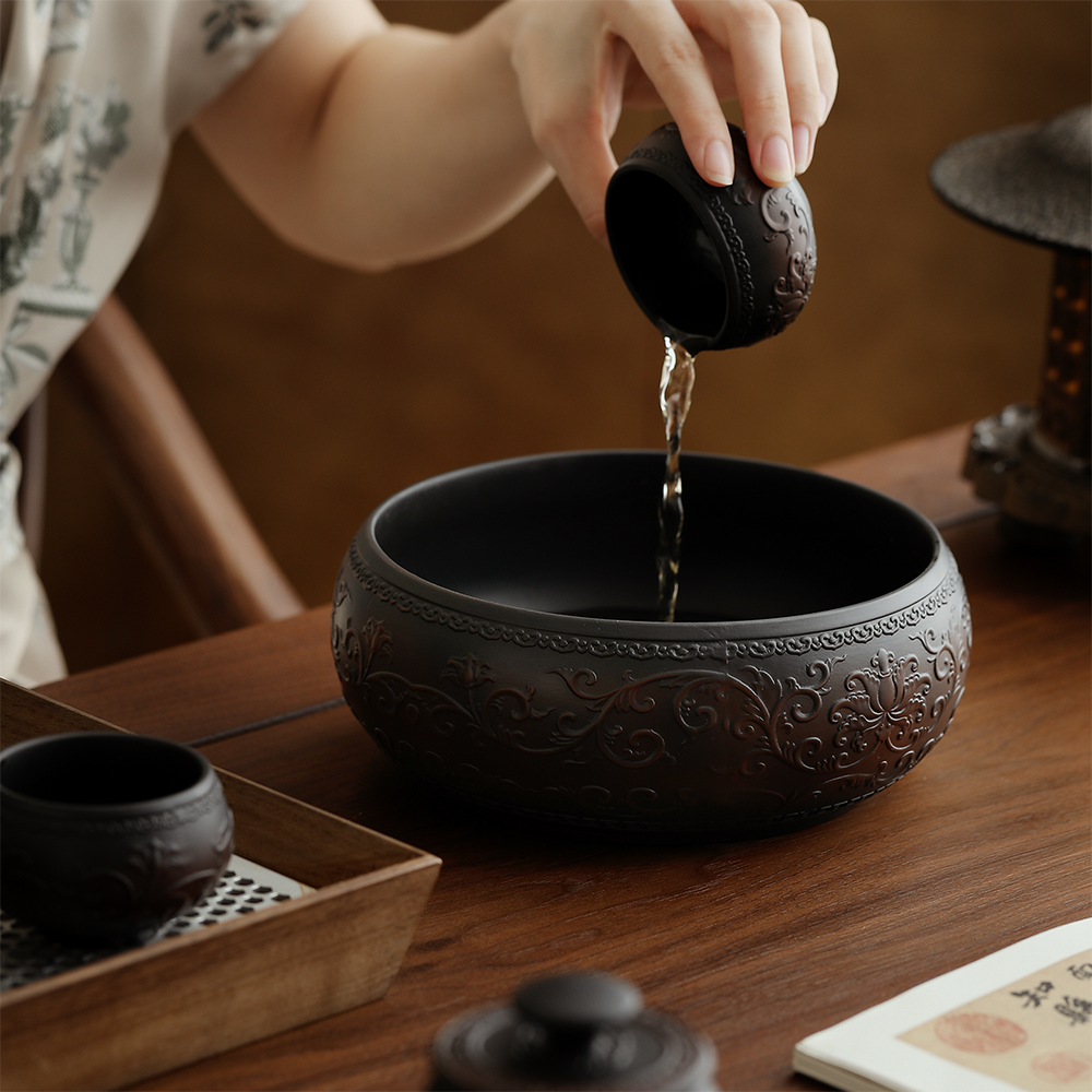 Purple Pottery Tea Washer with Entwined Lotus Design