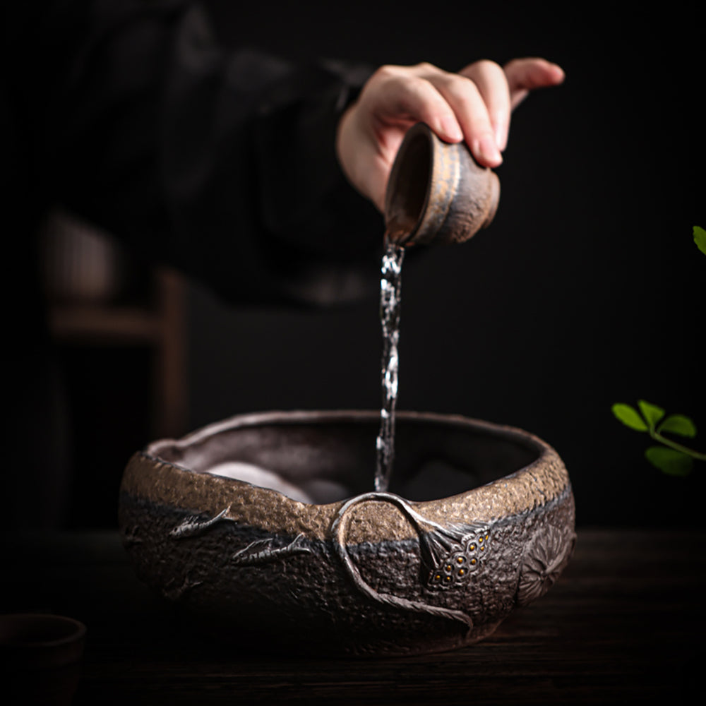Lotus Coarse Pottery Tea Washer with Gilded Glaze