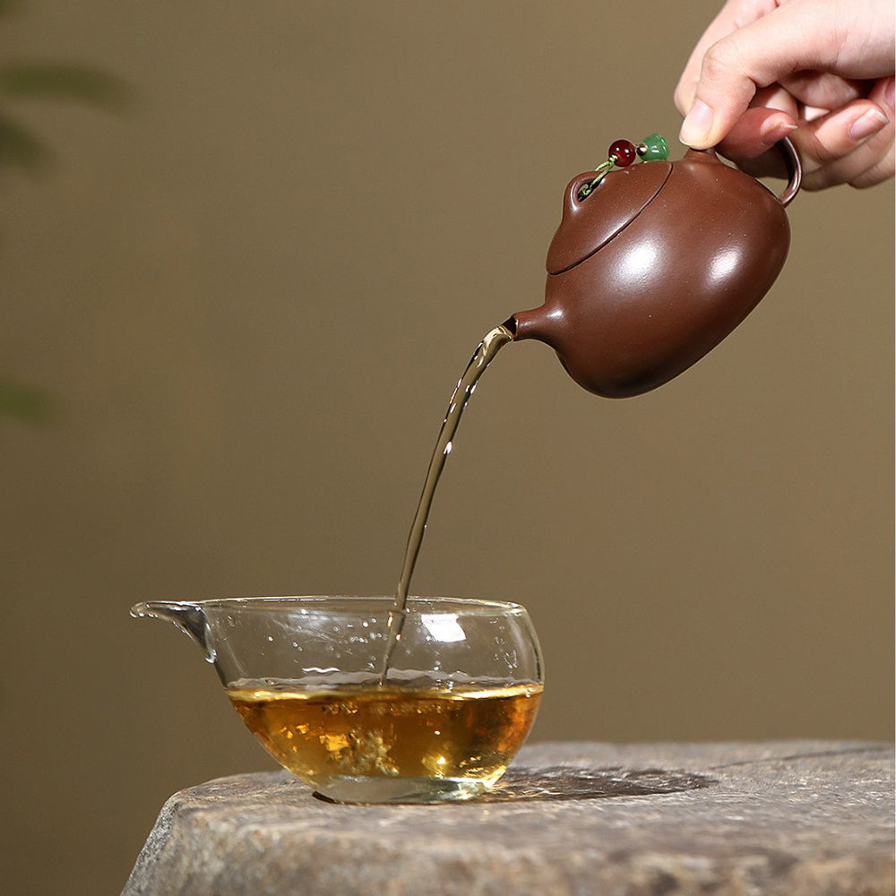 Yixing Purple Clay Gongfu Teapot with Ergonomic Handle