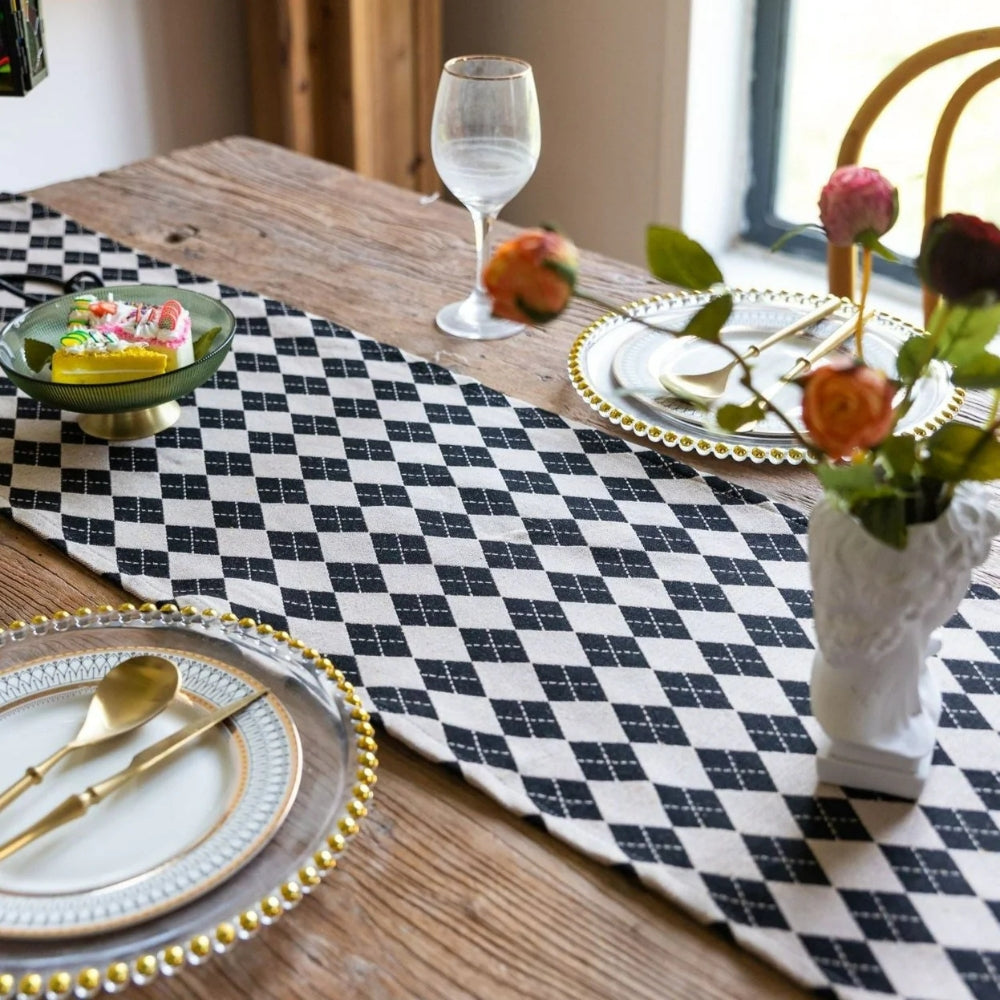Tasseled Retro Checkered Table Runner