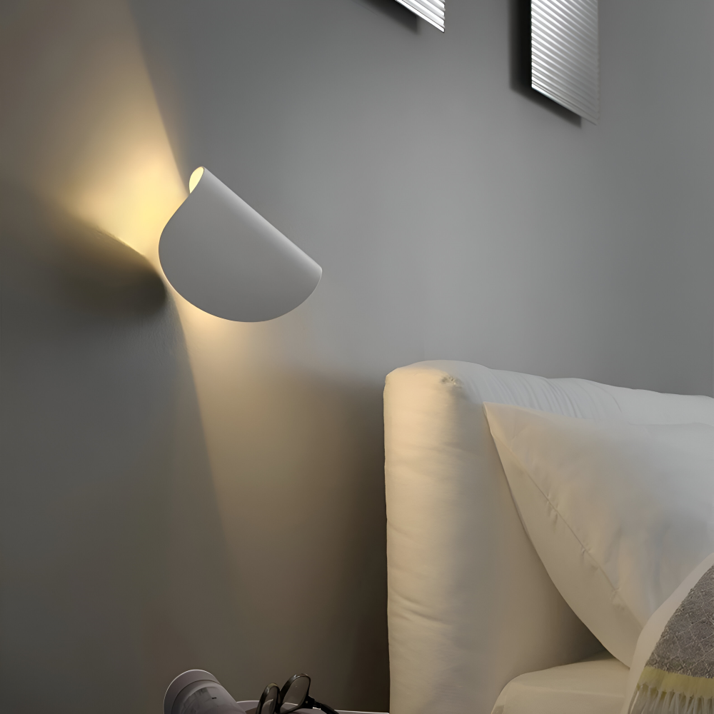 Adjustable Modern LED Wall Lamp with Rotatable Design