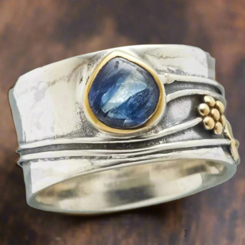 Dory - Vintage Elegance Ring