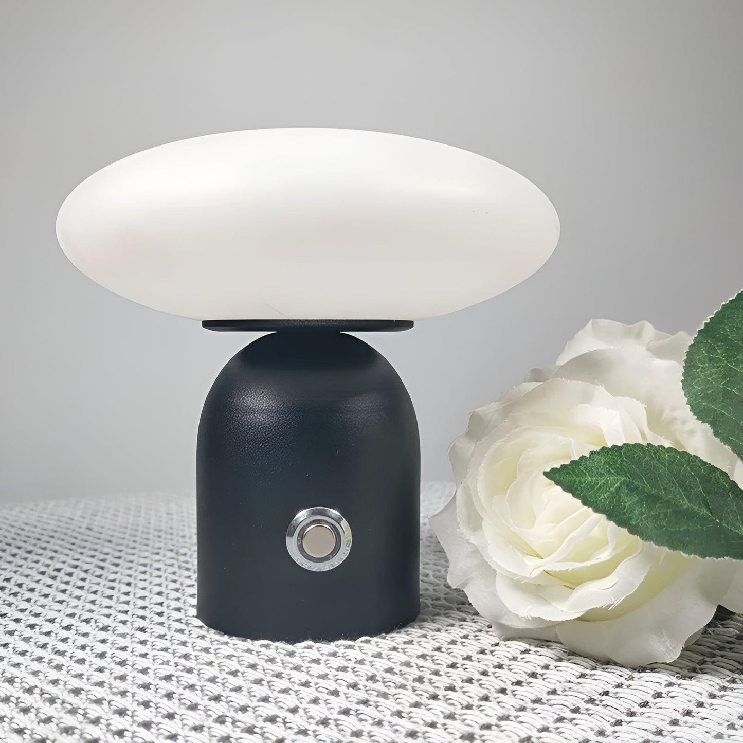 Rechargeable Wireless Iron Table Lamp