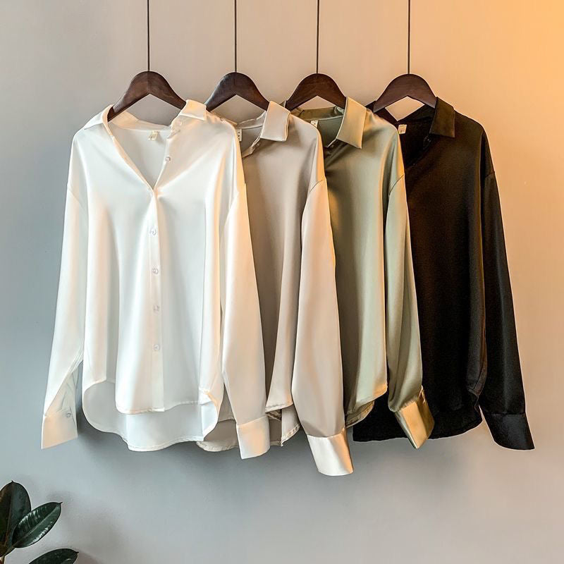 Lightweight Summer Women's Blouse with Elegant Collar