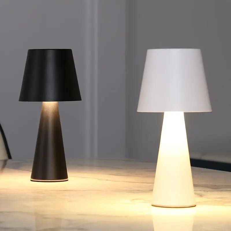Modern Black Table Lamp with Elegant Design