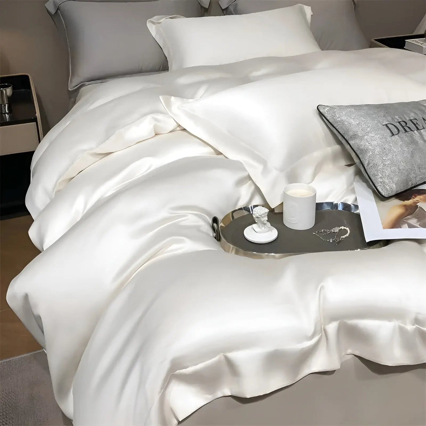 Luxury Bamboo Bedding Set - Silky Soft, Temperature Regulating Duvet Cover and Pillowcases