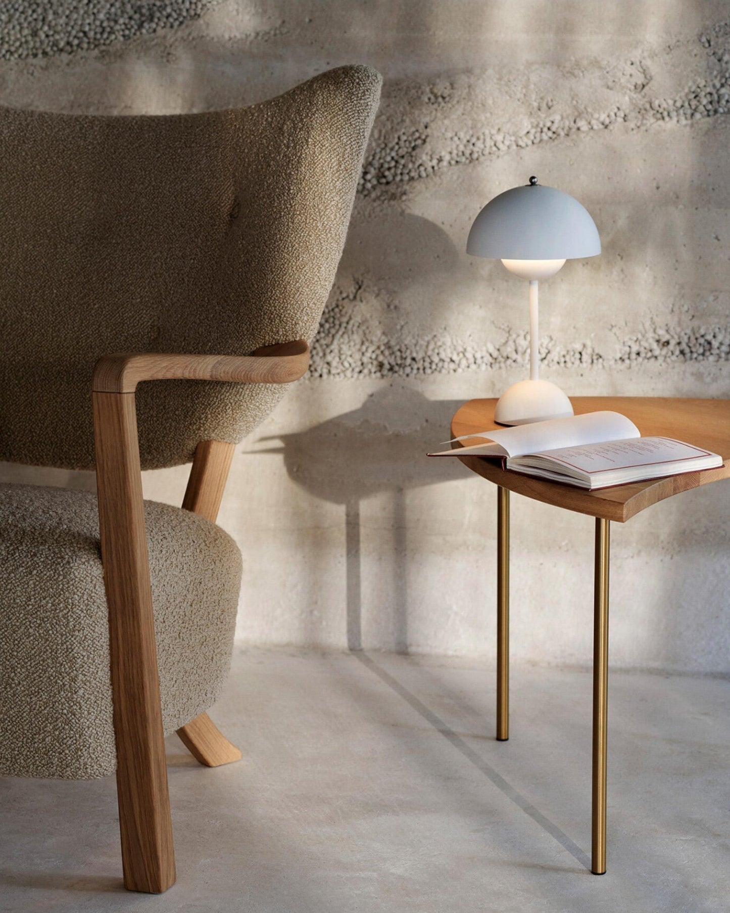Dimmable Scandinavian Metal LED Table Lamp