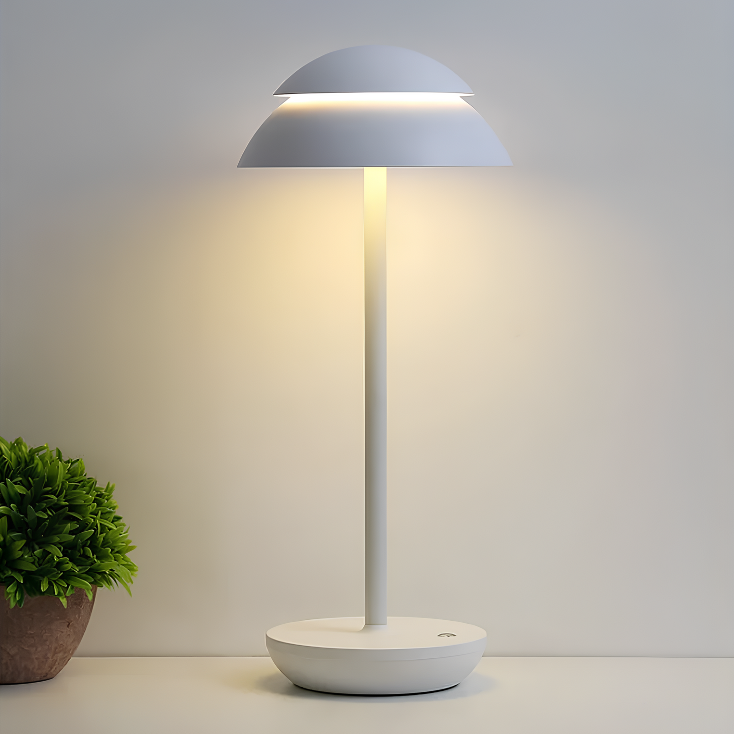 Modern Metal Table Lamp with Adjustable Brightness