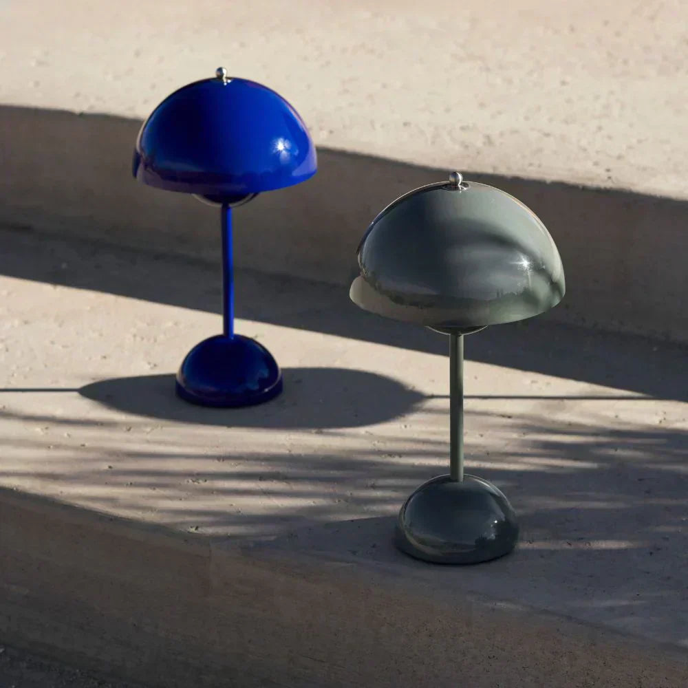 Dimmable SolarFlare LED Table Lamp with Touch Control