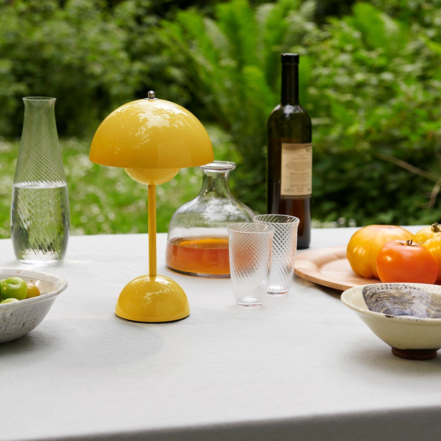 Dimmable LED Table Lamp with Elegant Design