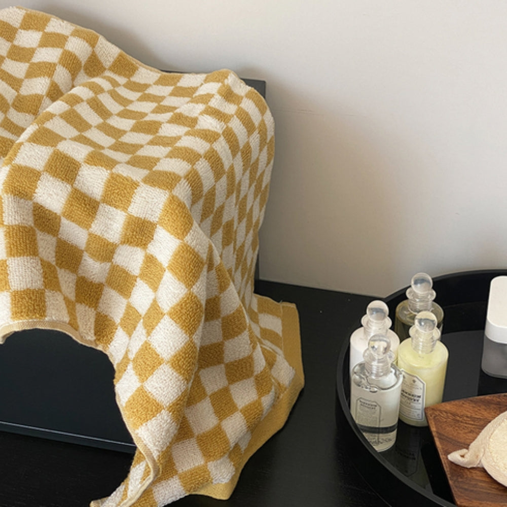Luxurious Cotton Checkmate Towel 13x30 Inches