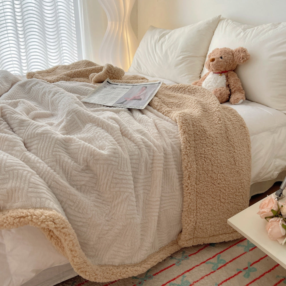 Soft Jacquard Rabbit Plush Blanket with Reversible Lambskin Lining