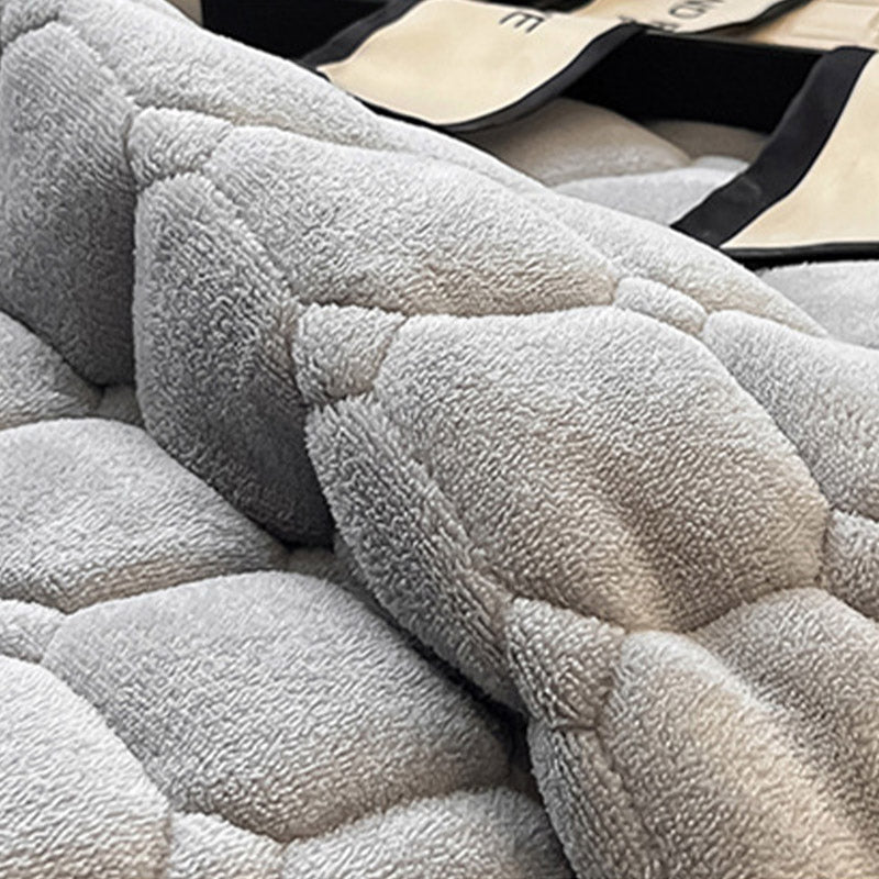 Plush Square Textured Throw Blanket – Soft Fluffy Sofa and Bed Cover