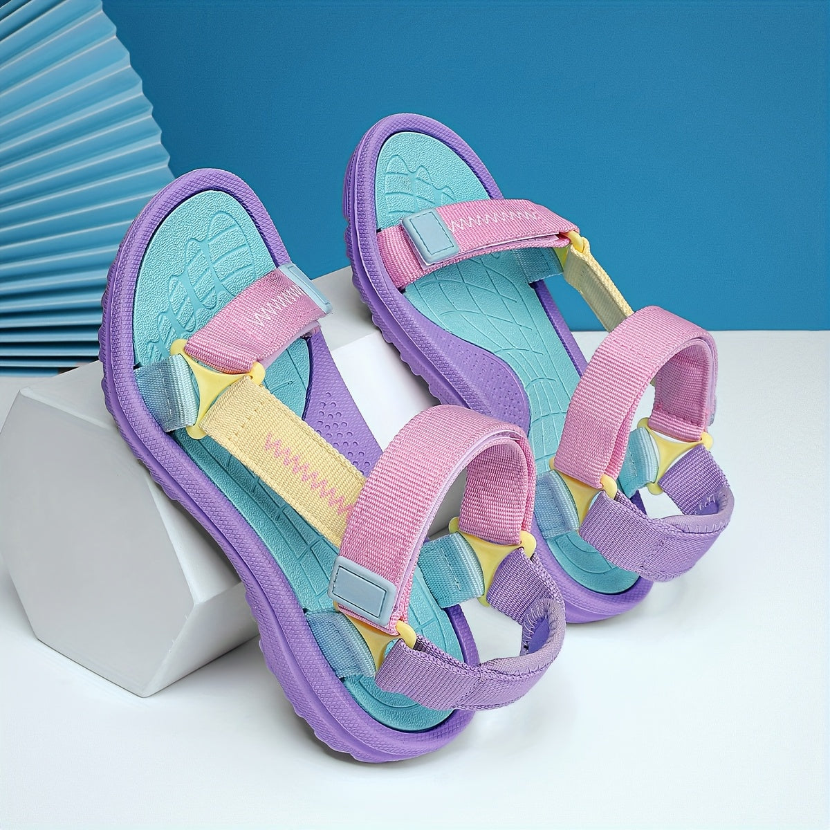 Adjustable Girls' Sporty Sandals with Lightweight Sole