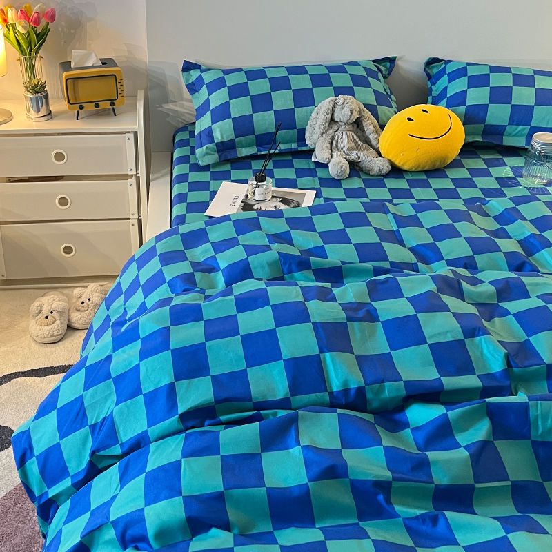 Abstract Checkered Single Bed Linen Set in Polyester