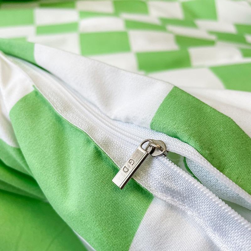 Checked Polyester Bedding Set