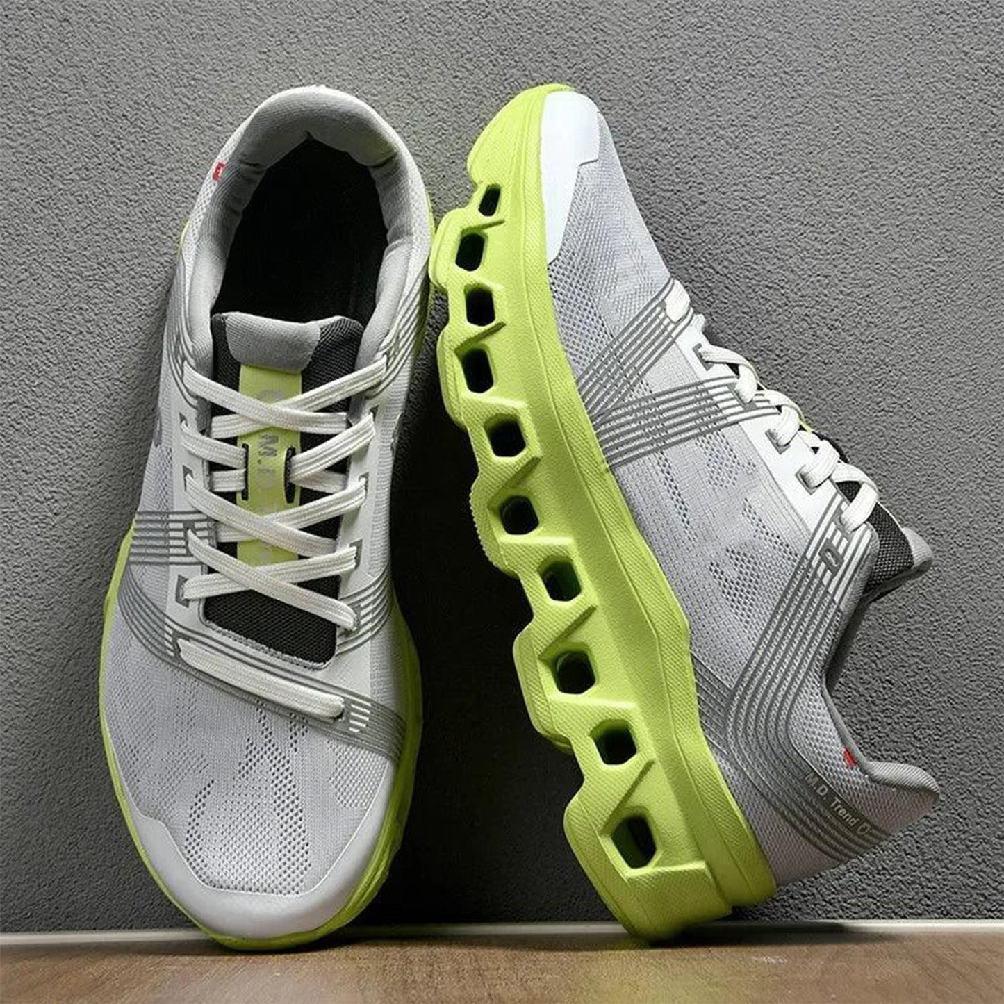Men's Lightweight Breathable Sneakers with Padded Comfort