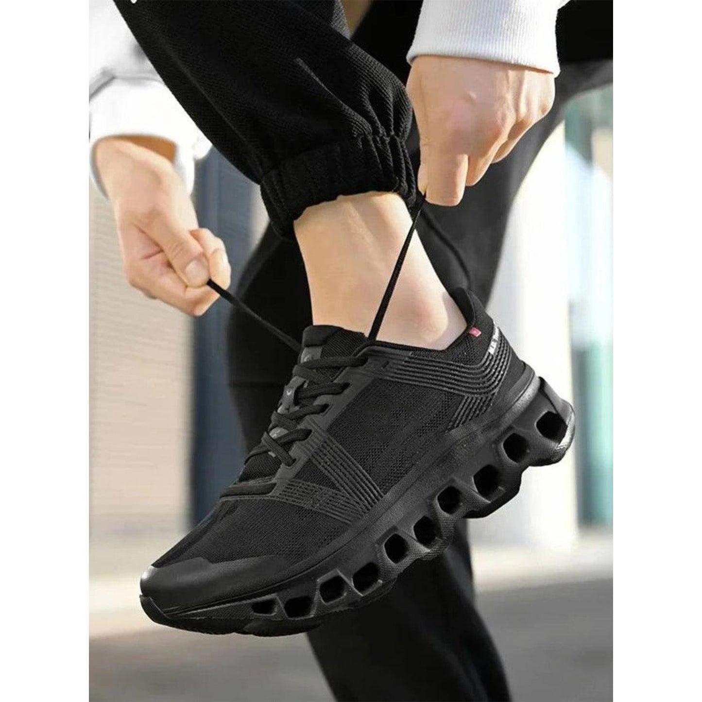 Men's Lightweight Breathable Sneakers with Padded Comfort