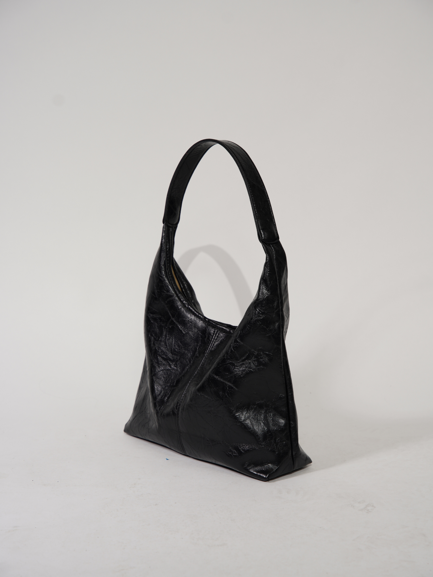 Spacious Elegant Tote Bag for Everyday Use