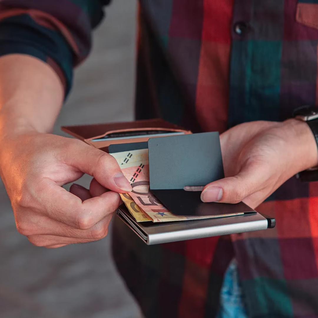 RFID-Blocking Aluminium Cardholder Wallet with Money Clip