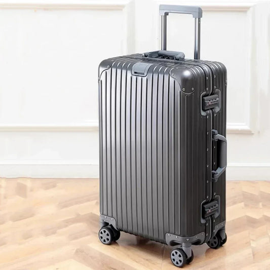 Aluminium-Magnesium Hard Shell Suitcase with 360° Spinner Wheels