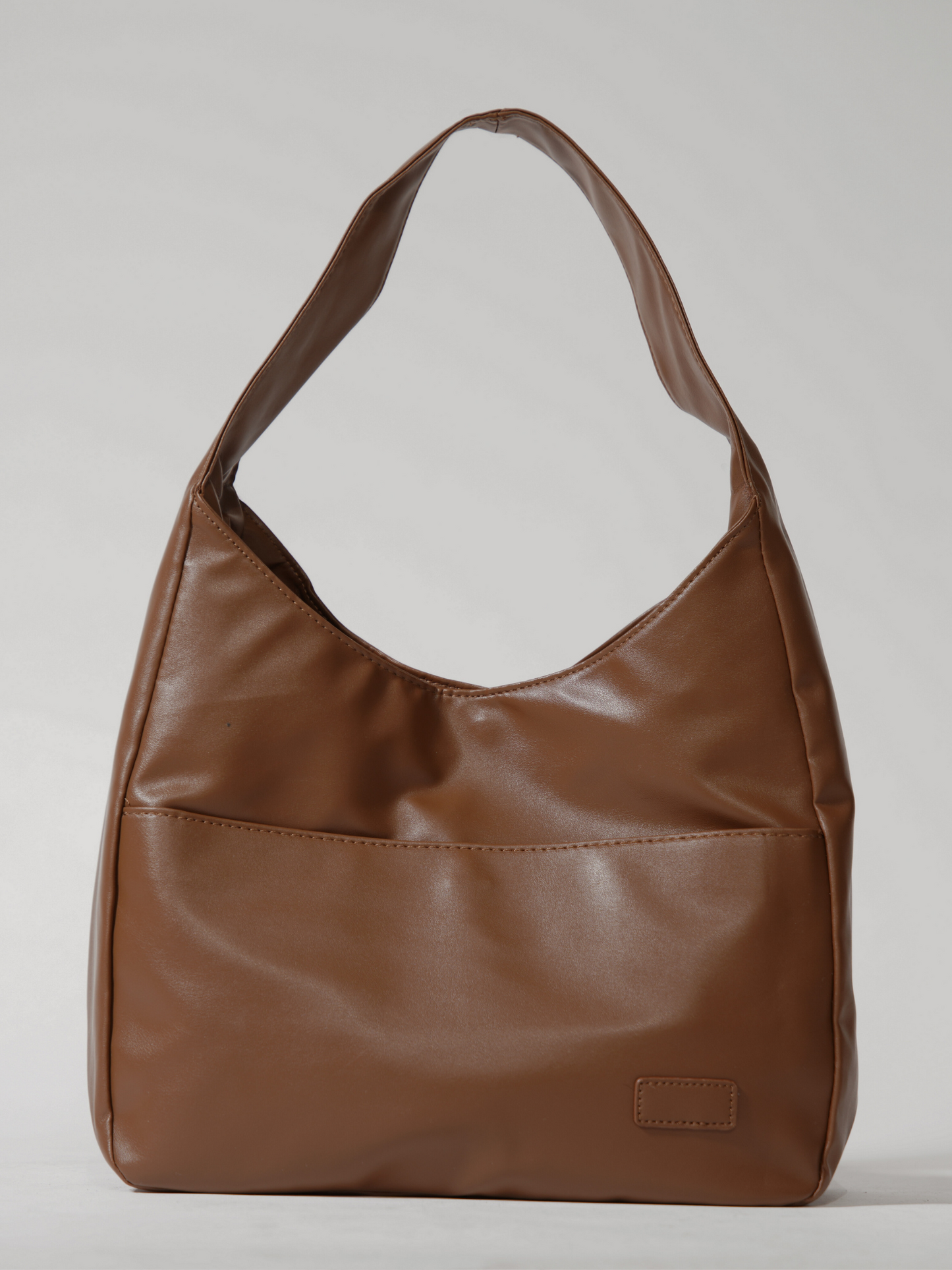 Minimalist Everyday Bag with Magnetic Closure and Adjustable Strap