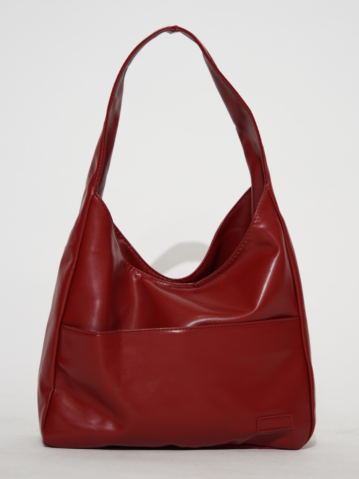 Minimalist Everyday Bag with Magnetic Closure and Adjustable Strap