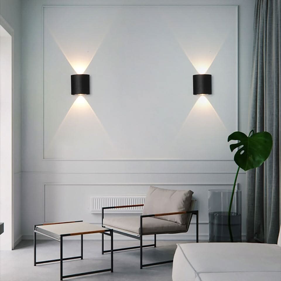 Weatherproof LED Outdoor Wall Light - Modern Aluminum Design