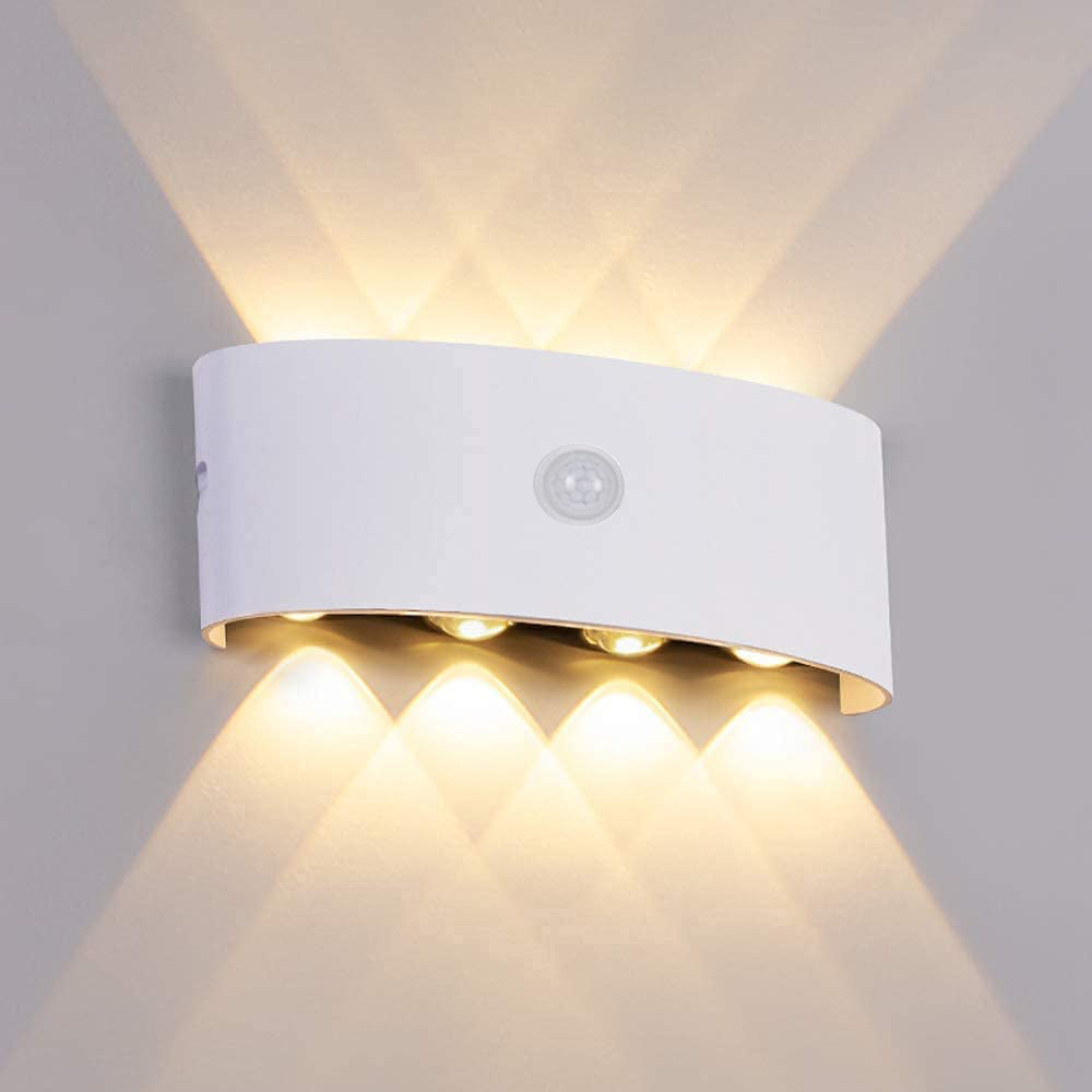 Modern LED Curved Wall Lamp - Indoor/Outdoor Energy-Efficient Lighting