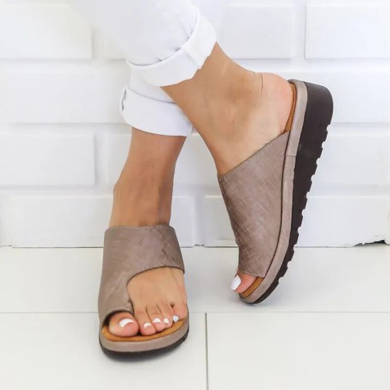 Ergonomic Slip-On Women's Slippers with Non-Slip Sole