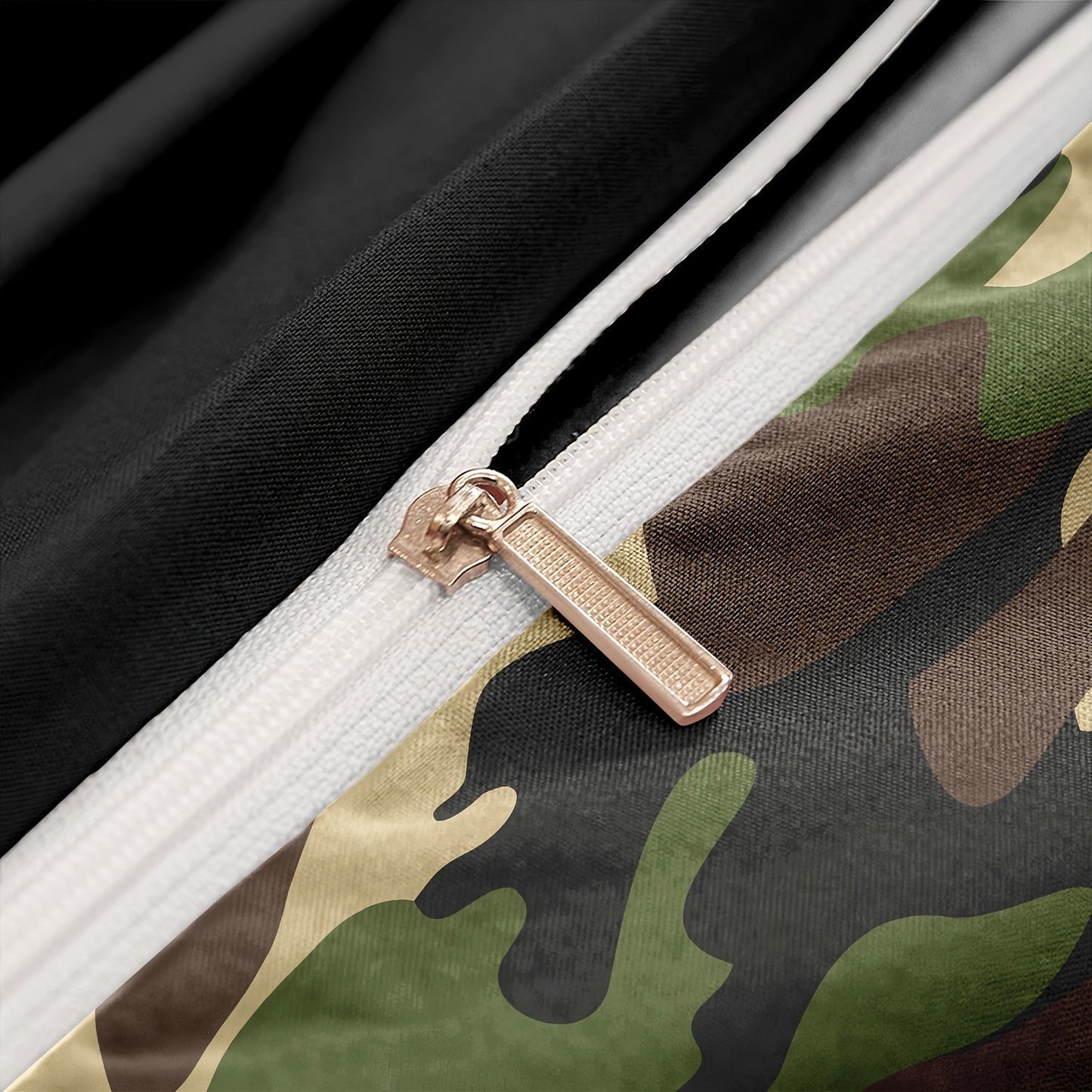 Chic Camouflage Duvet Cover Set with Pillowcases