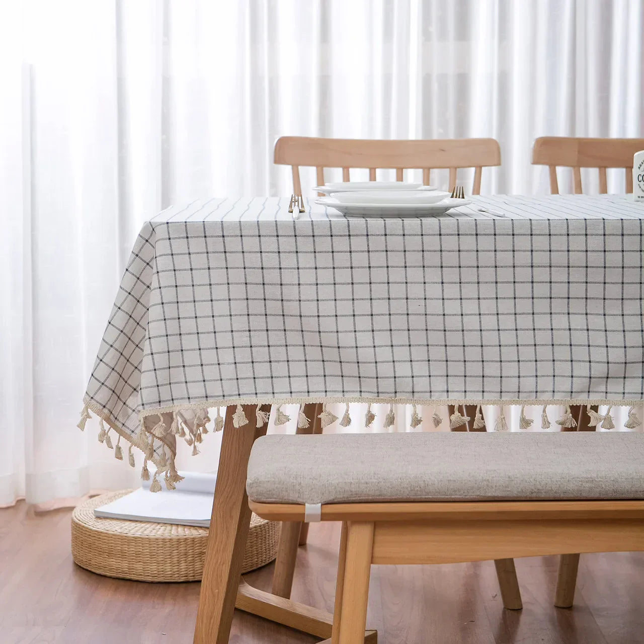 Cotton-Linen Daisy Tablecloth for Rustic Dining