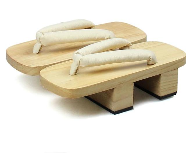 Japanese Geta Clogs with Breathable Rubber Sole