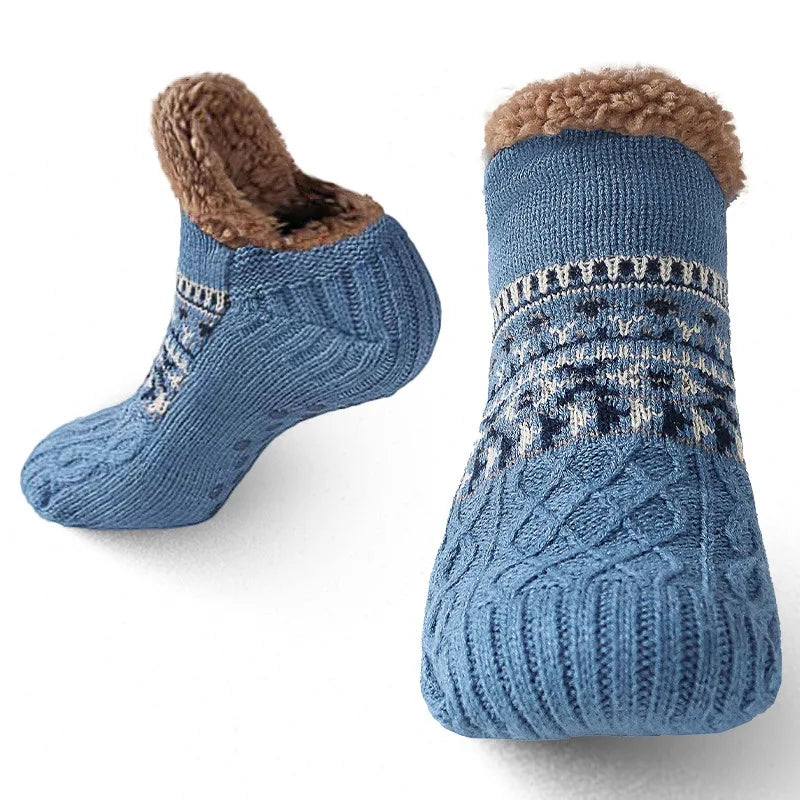 Snow Pattern Plush Warm Socks with Non-Slip Grip